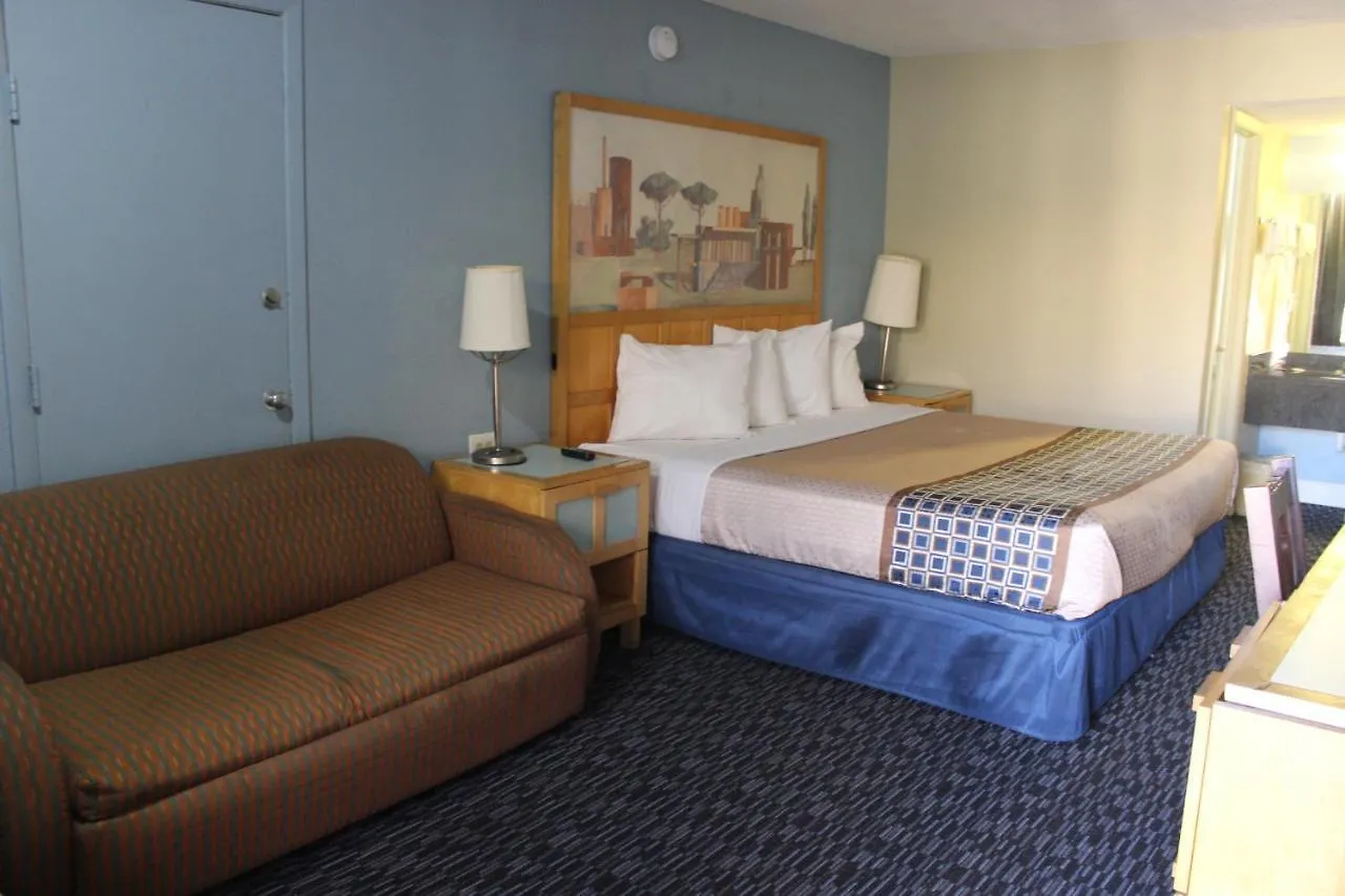 Motel Tampa Inn Near Busch Gardens