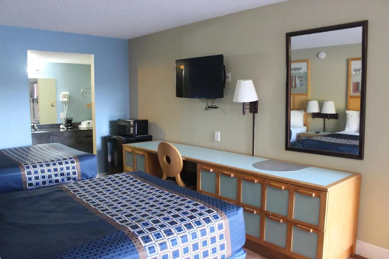 Motel Tampa Inn Near Busch Gardens